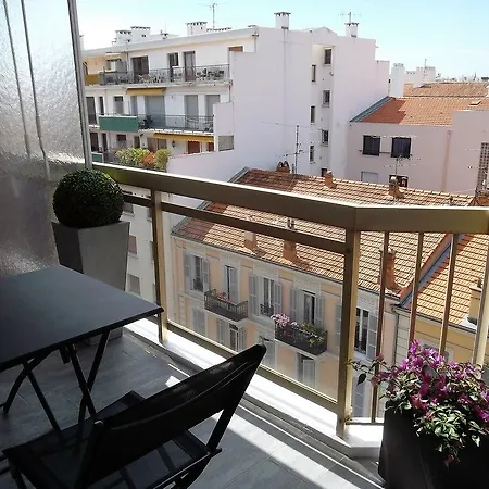 Brand New Super Center Cannes